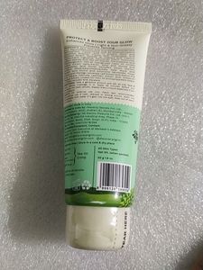 Pilgrim 2% Niacinamide Glow Sunscreen