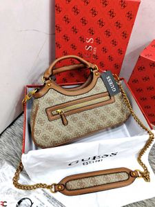 Guess slingbags