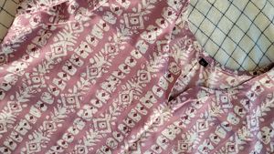 Set of 2 Printed Kurtas