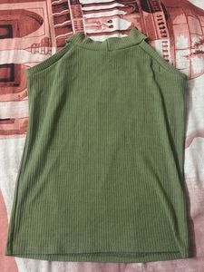 Ribbed Mock Neck Sleeveless Top