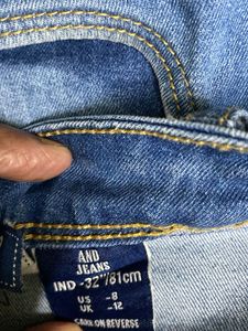Streachble blue ribbed denim pant