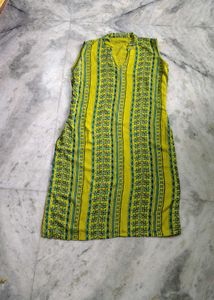 Vintage Sleeveless Kurti