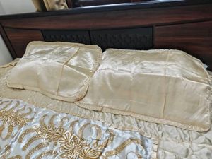 King Sized Satin Bedding Set