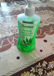 Himalaya Purifying Neem Face Wash