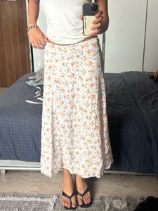 Floral Maxi Skirt zipper on the side