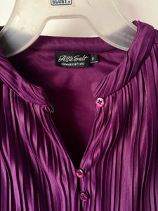 Wine color Tie-Front Crop Top