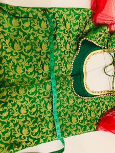 stich Green &amp; Gold Pattern Kurta with Red  Sleeve