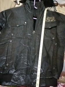 Stylish Black Puffer Jacket with Hood