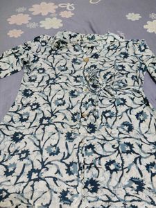 Blue &amp; White Printed Kurta