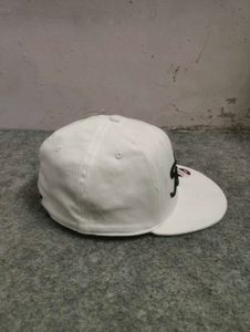 Titleist White Cap