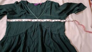 Elegant Green Embroidered Kurta