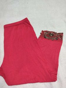 Coral Lace Trim Capri Leggings