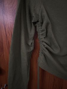 🫒Ruched Olive Green Long Sleeve Top