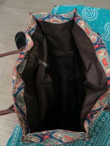 Zouk Tote Bag with Paisley Print