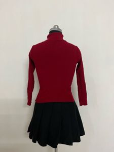 Red Classic High Neck❤️