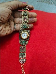 beutiful girls watch ⌚