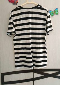 Superdry Striped V-Neck T-Shirt