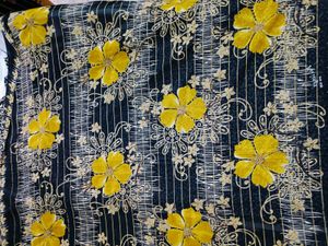 🇳🇿💫🎀Elegant Black &amp; Gold Floral Print Saree