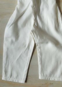 Elegant White &amp; Pink Embroidered Kurta