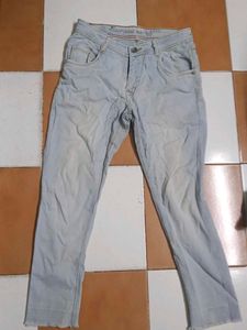 Light Wash Distressed Jeans