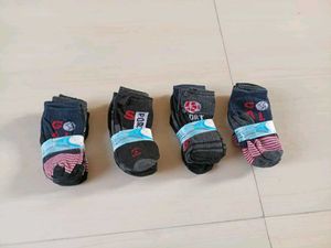 4 pair of Kids Socks 🧦
