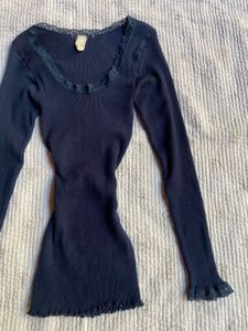 lace fitted full sleeve top