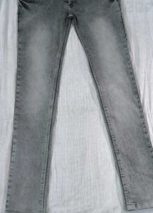 Women Stylish Grey Jeans