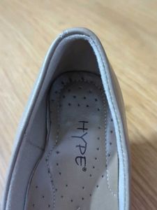 Women's Kitten Heel Pump