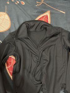 Chic Black Ruched Long Sleeve Top