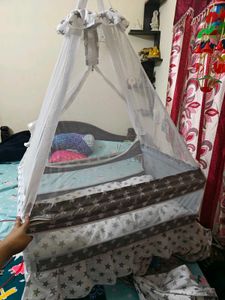 Baby bassinet with canopy Use In 12kg
