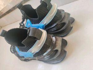 Stylish Athletic energy rebound sneakers