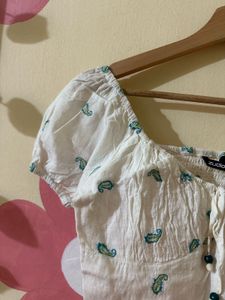 White Paisley Print Puff Sleeve Crop Top