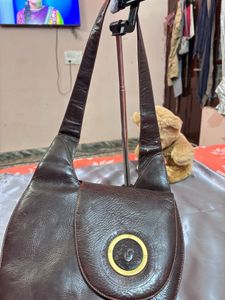 OZOAND AUSTRALIA Vintage Maroon Leather Shoulder B