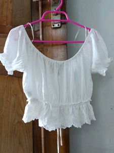 Forever 21 Chic White Puff Sleeve Crop Top
