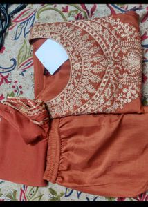 Beautiful Mustered Kurta Set