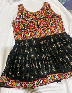 Embroidered Black short Kurta 🖤
