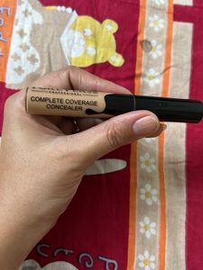 Forever 52 Concealer