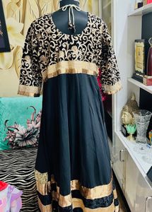 Elegant Black &amp; Gold Embroidered Gown