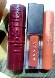 Bundle of Lipsticks