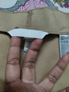 H&amp;M Beige Shorts