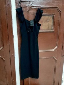 Chic Black Cut-Out Dress with Ruffle Sleeves