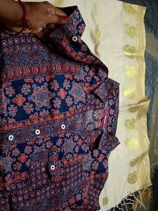 Patterned shirt for women