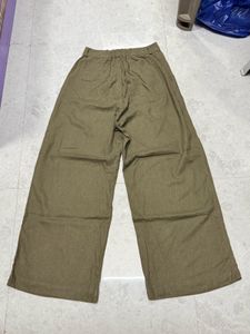 Uniqlo Olive Linen Baggy Pants