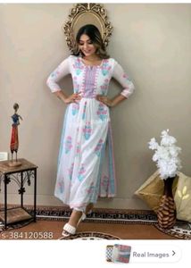 Elegant White Kurta Set with Floral Print