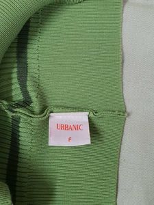Urbanic ribbed tee free size