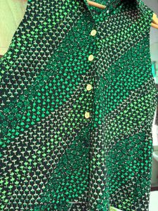 Vintage Green Floral Sleeveless Shirt