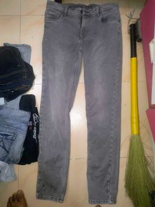 Jeans& trousers &tshirt