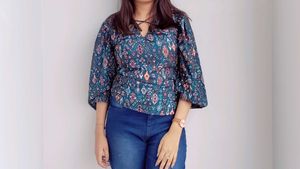 Stylish Printed V-Neck Top