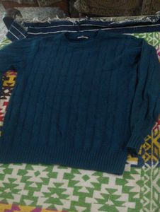 pinteresty vibe blue sweater for college outfits