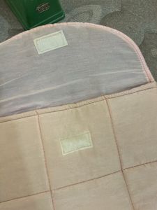 aesthetic pinteresty pink quilted laptop sleeve